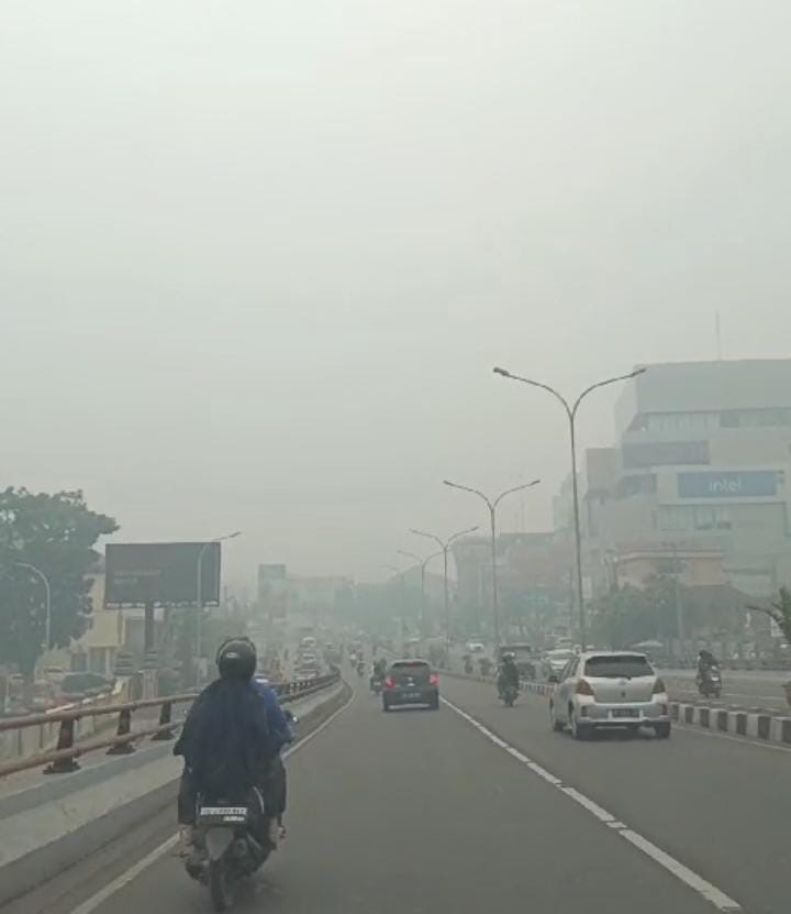 Sudah Hujan, Kabut Asap di Palembang Tetap Pekat