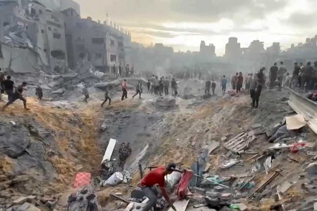 Israel Bombardir Kamp Pengungsi Terbesar di Gaza, 47 Tewas Termasuk Komandan Hamas