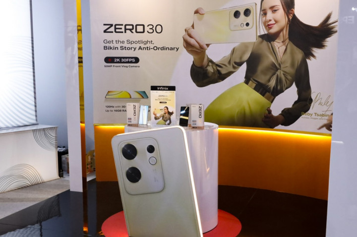 Infinix Zero 30 Kolaborasi dengan 3 Desainer di Jakarta Fashion Week 2024