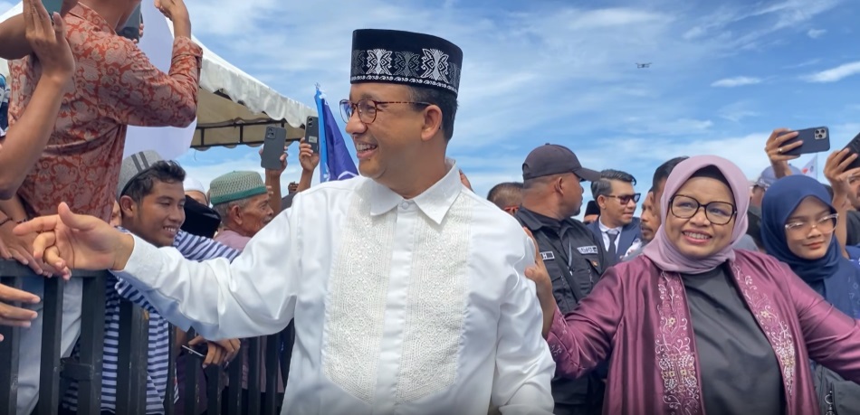 Tiba di Bumi Serambi Mekkah, Anies Disambut Ribuan Massa