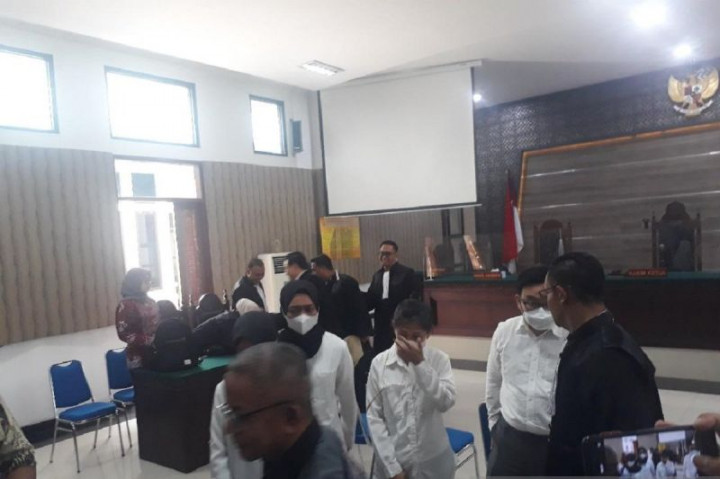 PN Kota Kediri Vonis 2 Tahun 4 Terdakwa Kasus Gagal Ginjal Akut