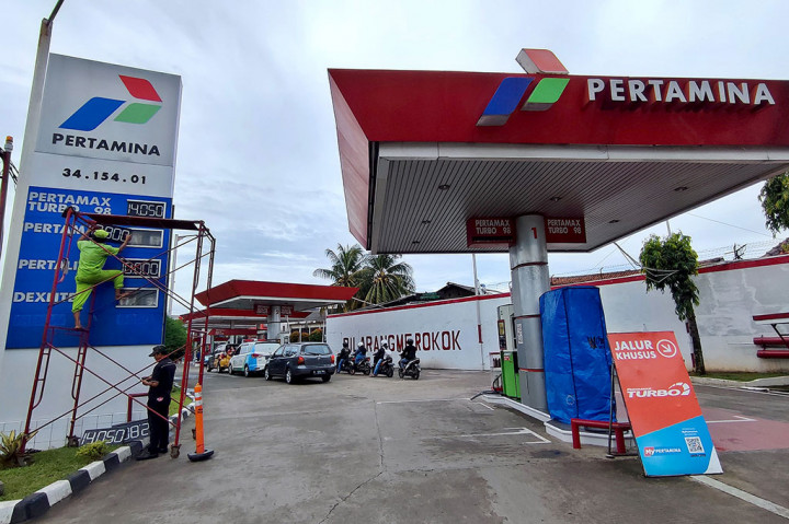 Top 5 Ekonomi: Harga BBM Turun hingga Daftar Tarif Listrik November