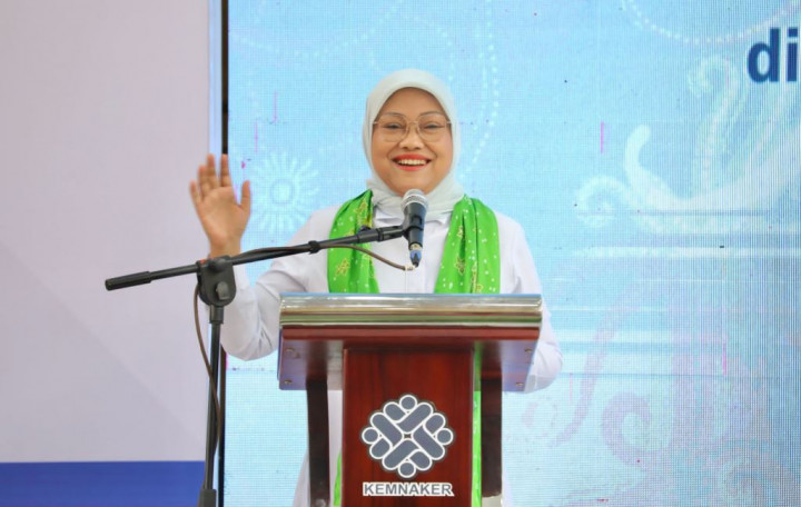 Menaker Buka Pelatihan DUDI Batik Cap dan Pelatihan Peningkatan Produktivitas di IKN