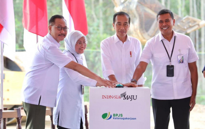 Menaker Dampingi Presiden Lakukan <i>Groundbreaking</i> Kantor BPJS Ketenagakerjaan di IKN