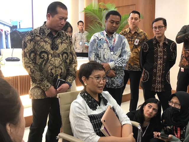 Coba Evakuasi Lagi, Menlu Retno Berharap Perbatasan Rafah Buka di Hari Libur