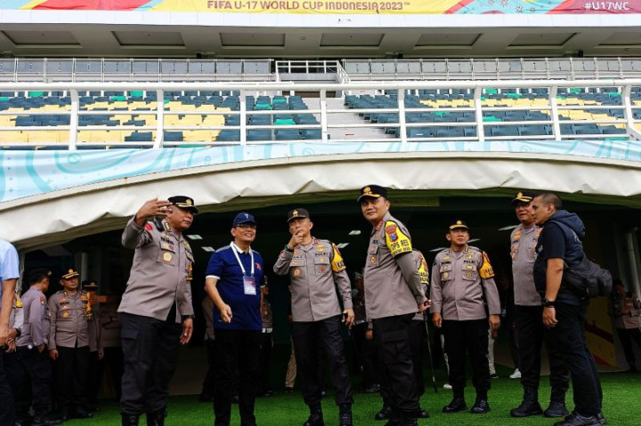 Kapolda Jatim Pastikan Hanya Penonton Bertiket Bisa Saksikan Piala Dunia U-17 di Stadion GBT