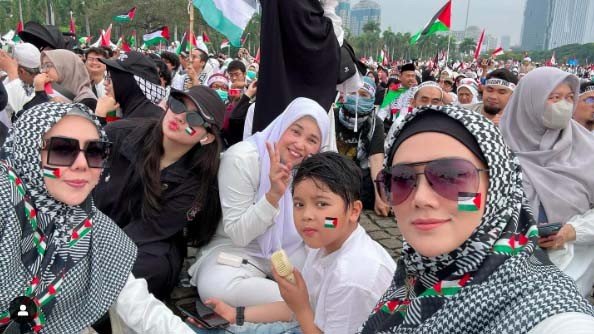 12 Artis Ikut Aksi Bela Palestina di Monas