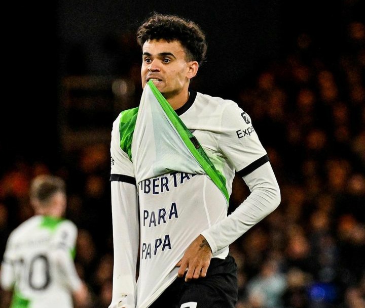 Pesan Luis Diaz Usai Cetak Gol: Bebaskan Ayahku