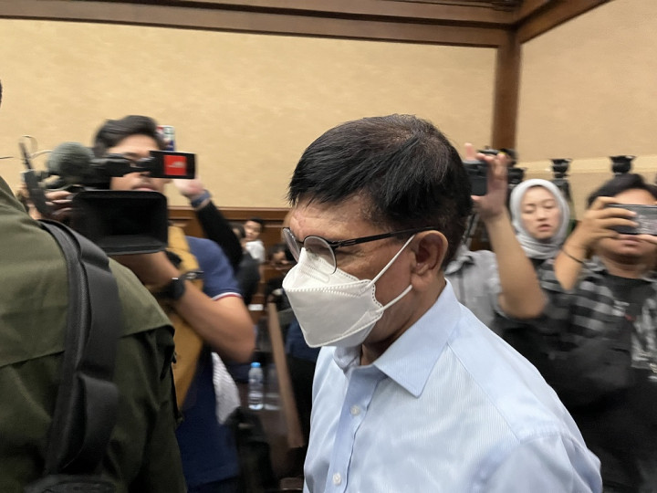 Pengacara Beberkan Bukti Johnny Plate Hanya Jalankan Perintah Jabatan