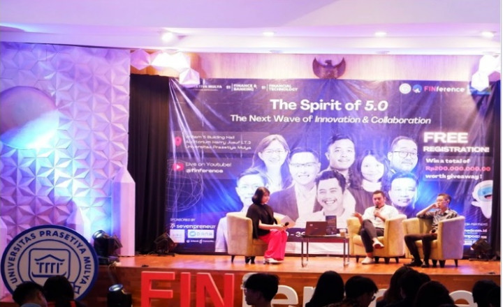 FINference 2023 Ulas Dampak Kemajuan Teknologi pada Era Industri 5.0