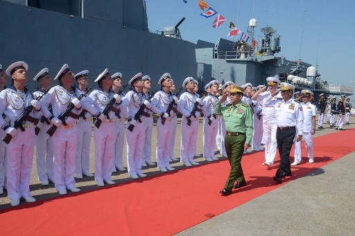 Bertemu Pimpinan Junta, Kasal Rusia Mulai Latihan Perang dengan Myanmar
