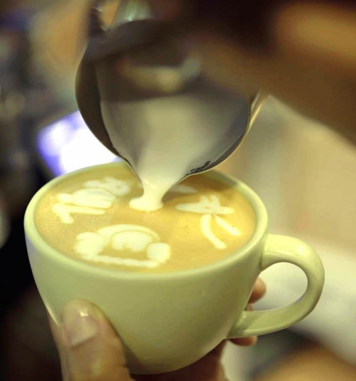 Restu si 'Seniman Latte' Berikan Tips Mengkreasi Latte