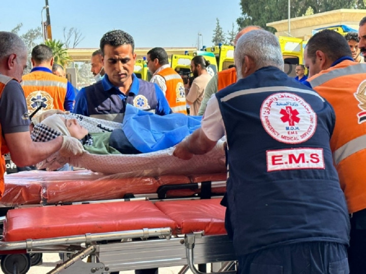 Konvoi Palang Merah Ditembaki di Gaza, Pengemudi Truk Terluka