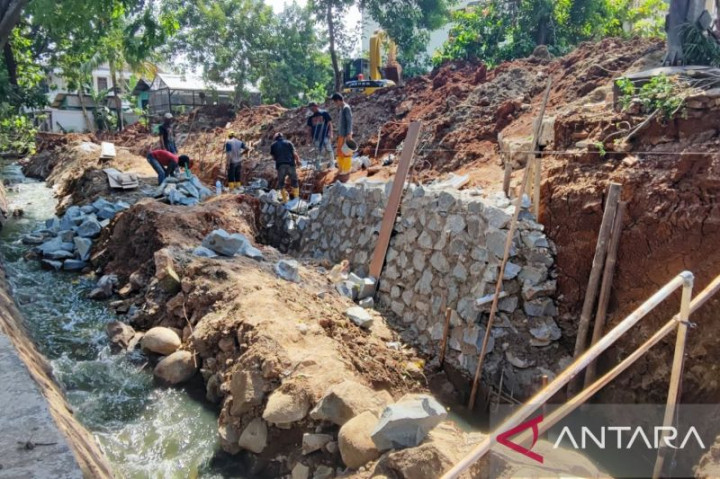 Wilayah Kramat Jati dan Pasar Rebo Rawan Longsor
