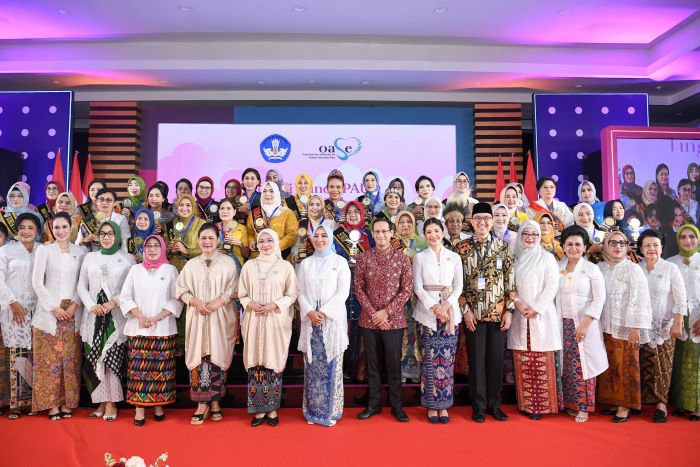 Kemendikbudristek Beri Penghargaan untuk 42 Bunda PAUD di Indonesia