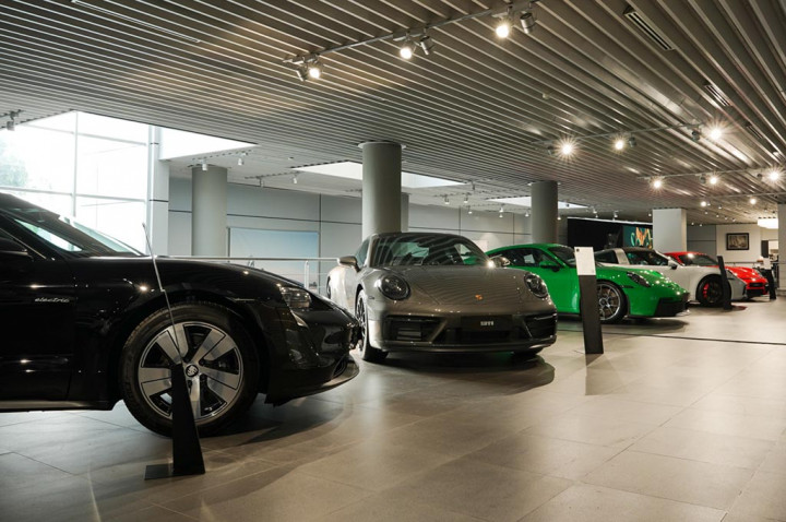 Mau Kredit Mobil Porsche? Segini Cicilan Per Bulannya