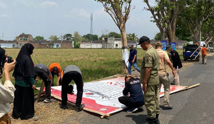 Baliho Caleg Pemilu 2024 di Sukoharjo Ditertibkan