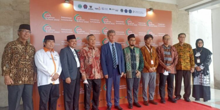 Muhammadiyah Bagikan Beasiswa untuk Pelajar Asal Palestina