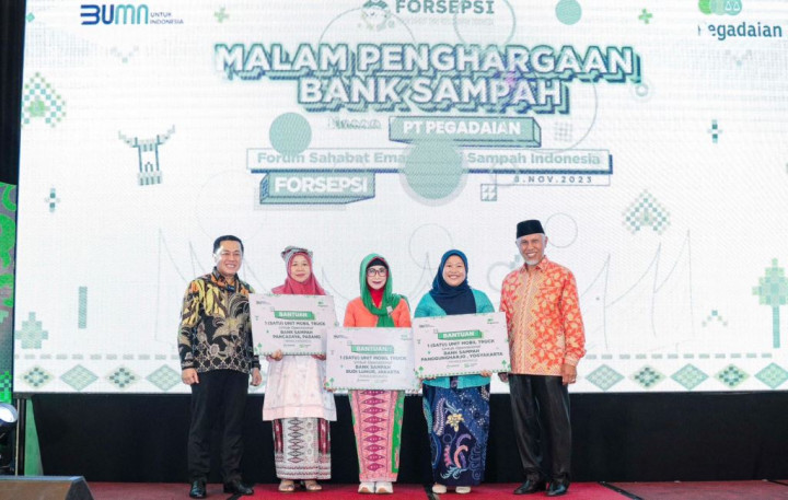 Gigih Ciptakan Lingkungan Bersih, Pegadaian Beri Penghargaan untuk Bank Sampah Binaan Terbaik se-Indonesia