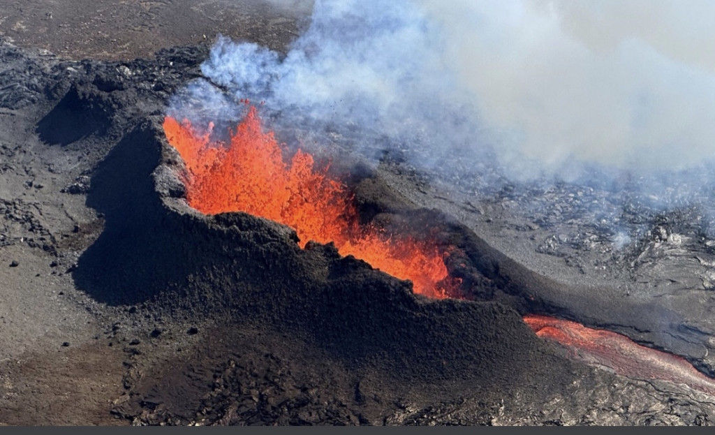 Pemandangan semenanjung Reykjanes di barat daya Islandia. Foto: Sky News