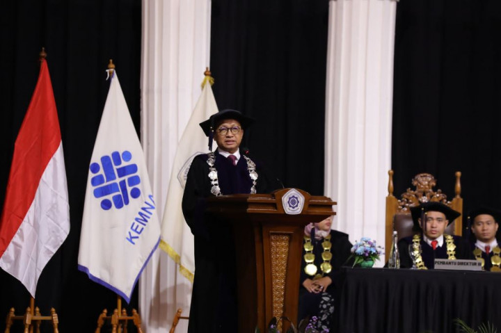 Wisuda ke-2 Polteknaker: 75% Alumni Terserap Dunia Kerja