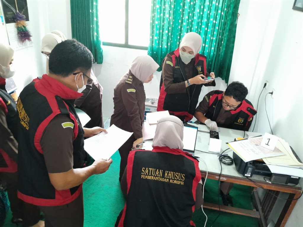 Kejati DIY Geledah Kantor Pemdes Candibinangun, Sita Belasan Barang Bukti