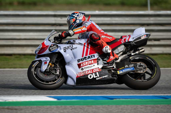 Manajemen Penggunaan Ban, Bikin Duo Gresini Tampil Epik di Sepang