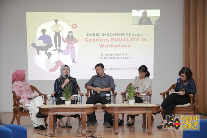 Rektor Unpad Sebut Perempuan Bisa Berperan Cukup Besar dalam Perekonomian Negara