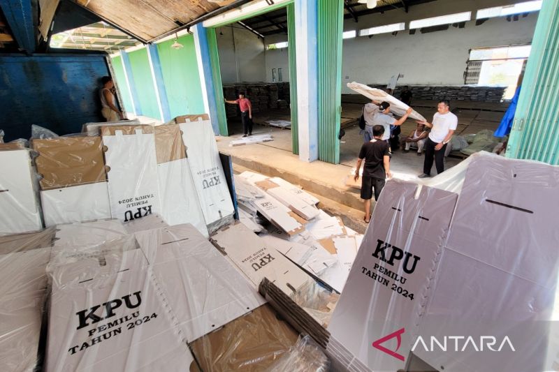 KPU Situbondo Menerima Kiriman 3.300 Kotak Suara Pemilu 2024