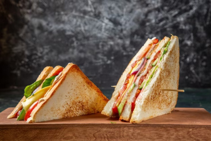 6 Bahan Sandwich Ini Belum Tentu Bagus untuk Diet, Apa Saja Ya?