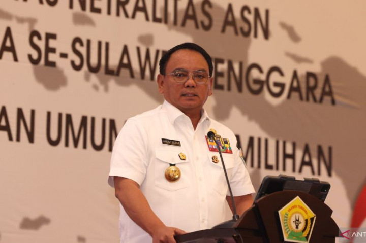 Pj Gubernur Sultra Tegaskan ASN Harus Tetap Netral Hingga di Luar Jam Kerja