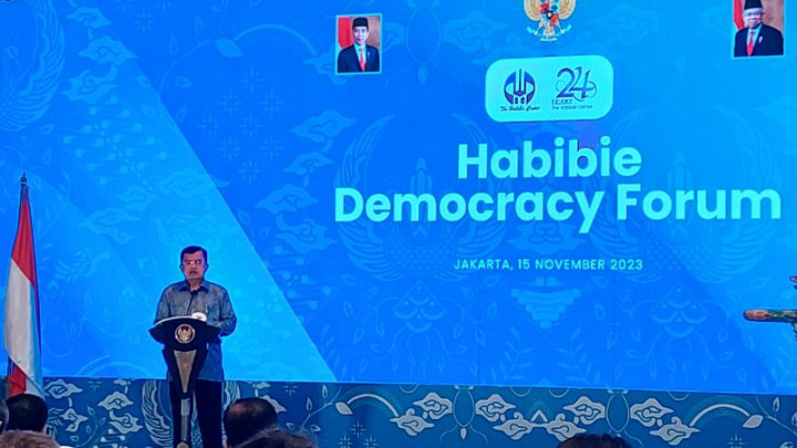 Megawati Presiden Indonesia Paling Demokratis Versi JK