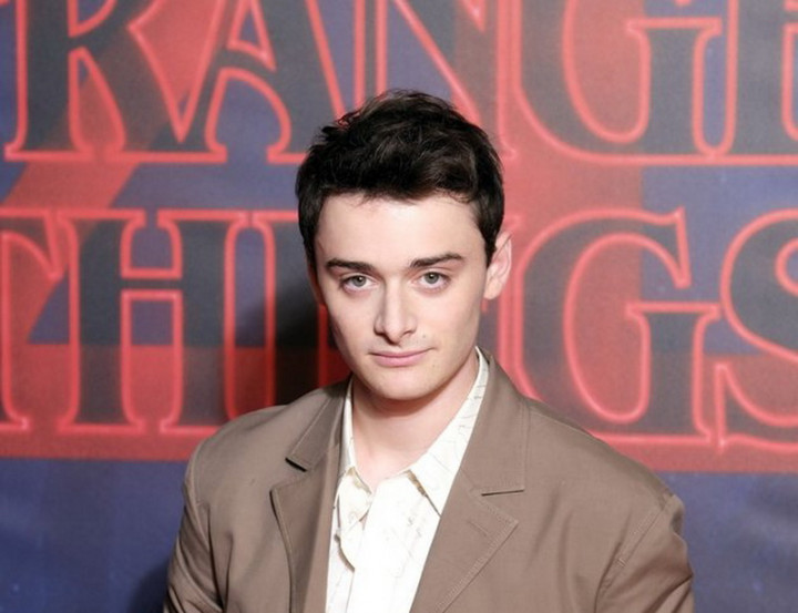 Dukung Israel, Noah Schnapp Bintang Stranger Things Dikecam Netizen