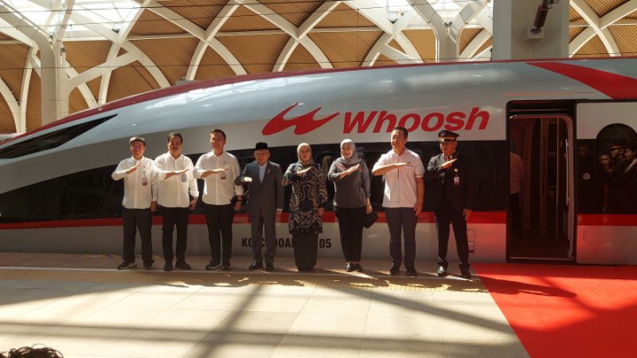 Perdana, Wapres Ma'ruf Jajal Whoosh ke Bandung