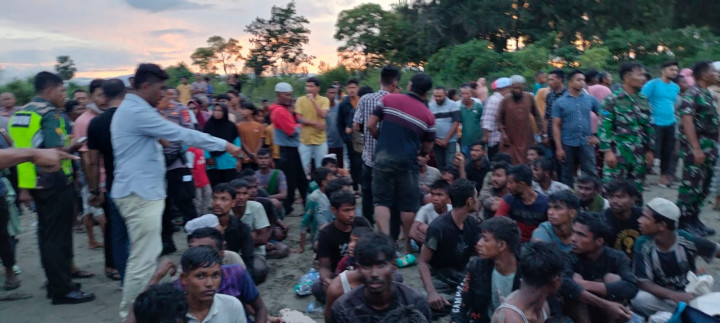 174 Imigran Rohingya di Batee Pidie Dipindahkan ke Kamp Mina Raya