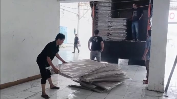 KPU Kota Tangerang Terima Logistik Tahap Pertama