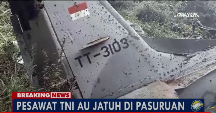 Tim Gabungan Kesulitan Evakuasi Bangkai Pesawat TNI AU Jatuh di Pasuruan