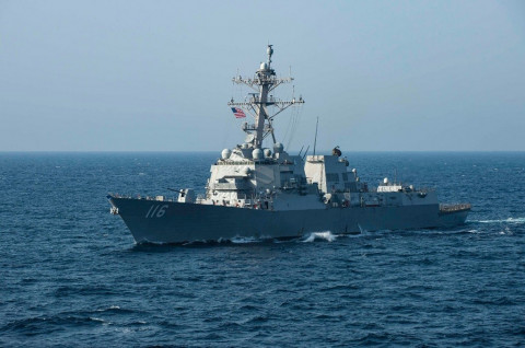 Kapal Perang AS Tembak Jatuh Drone di Laut Merah