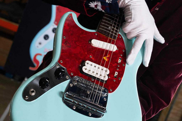 Wow! Gitar Tur Terakhir Kurt Cobain Laku Rp23 Miliar