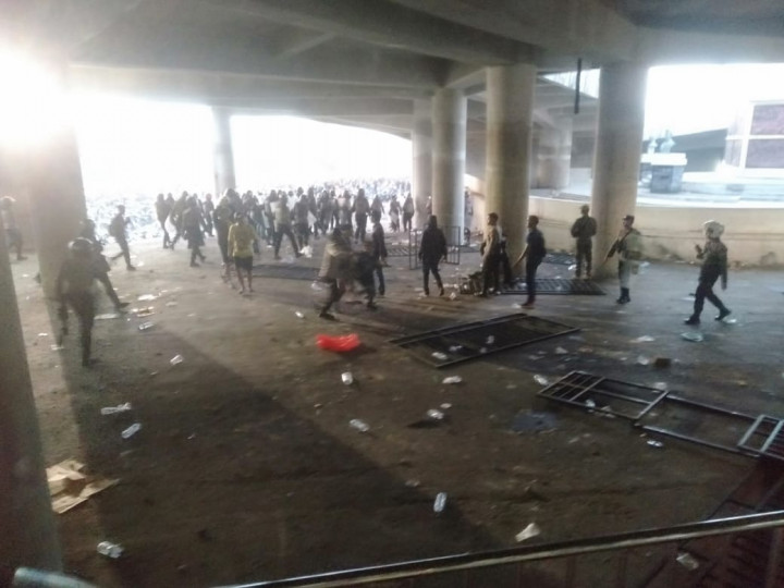 Polda Jatim Olah TKP di Stadion usai Suporter Ultrasmania Gresik Ricuh