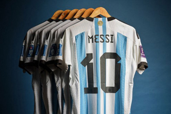 Jersey Piala Dunia Messi Diperkirakan Terjual Senilai Rp154 Miliar