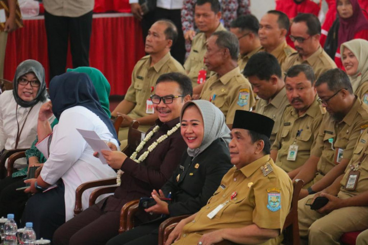 Tekan <i>Stunting</i>, Bupati Purbalingga Raih Manggala Karya Kencana