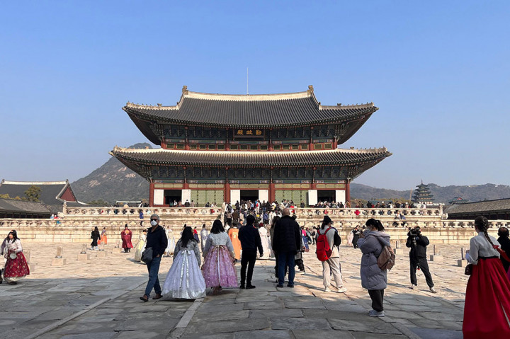 Melihat Keindahan Istana Gyeongbokgung Seoul