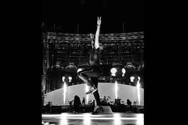 Promotor Klarifikasi Tingkat Pengembalian Gelang Konser Coldplay Jakarta 77%