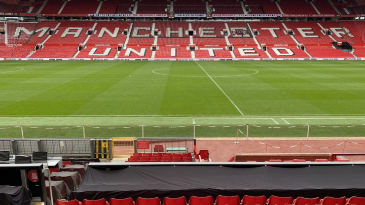 Stadion Old Trafford Ambruk, Fans Tertimpa Reruntuhan di Laga MU Kontra City