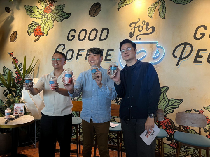 Kolaborasi Djournal Coffee dan Fudgybro Hadirkan Brownie Viral Versi Minuman