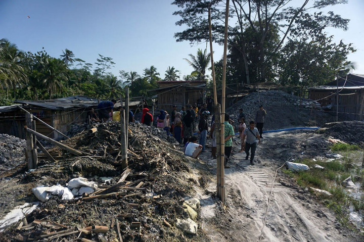 Aktivitas Penambangan Ilegal di Tasikmalaya Cemari Sungai dan Lahan Pertanian