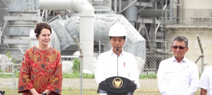 Jokowi Klaim Proyek Penghasil Gas Bumi Terbesar Indonesia Serap 70% Pekerja Lokal