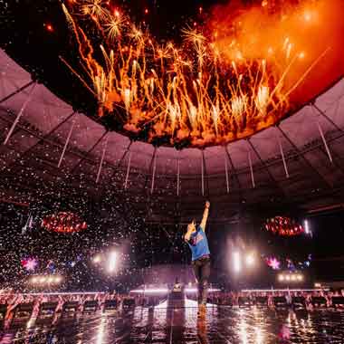 Ini Pantun Coldplay saat Konser di Malaysia