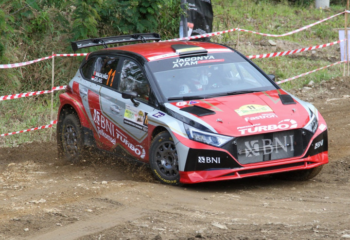 Sean dan Subhan Kuasai Hari Pertama Danau Toba Rally-APRC Grand Finale